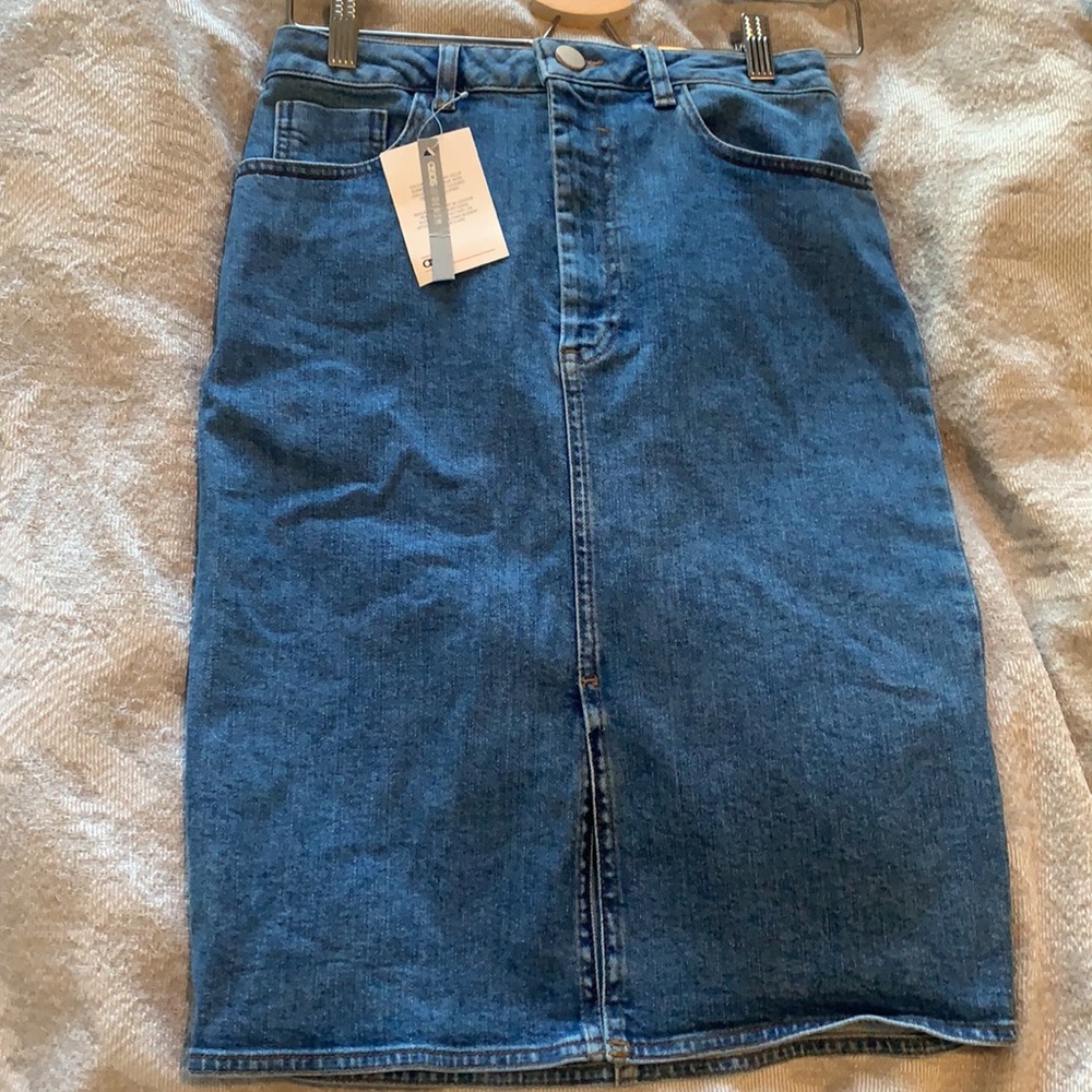 NWT ASOS Denim Pencil Skirt in Mid Wash - Picture 5 of 10